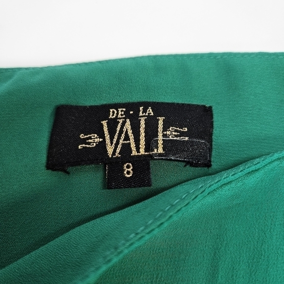 De La Vali Presley Green Drop Waist Long Gown Leg Slit Size 8 - Picture 6 of 10